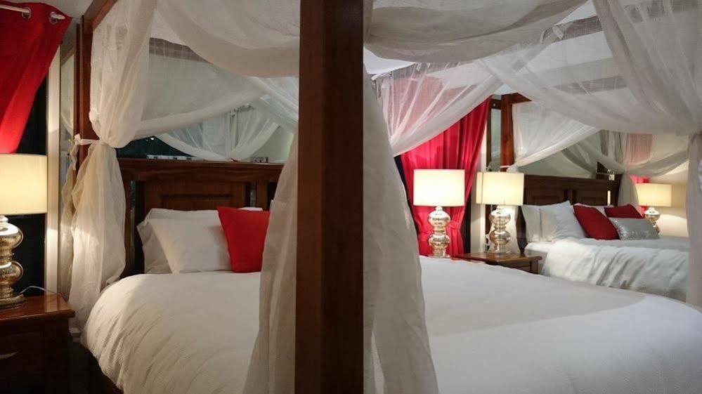 Chalet On Gallery Walk - King Bed, Spa, Fireplace, Wifi & Netflix, Linger A While Mount Tamborine Extérieur photo